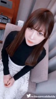 91视频人妻兄弟们开房轮P风骚少妇，故意开门暴露，酒店服务生也加入进来内射母狗
